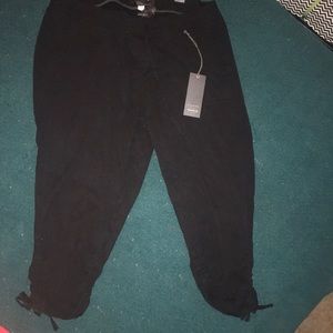 Size 18 black cropped pants NWT